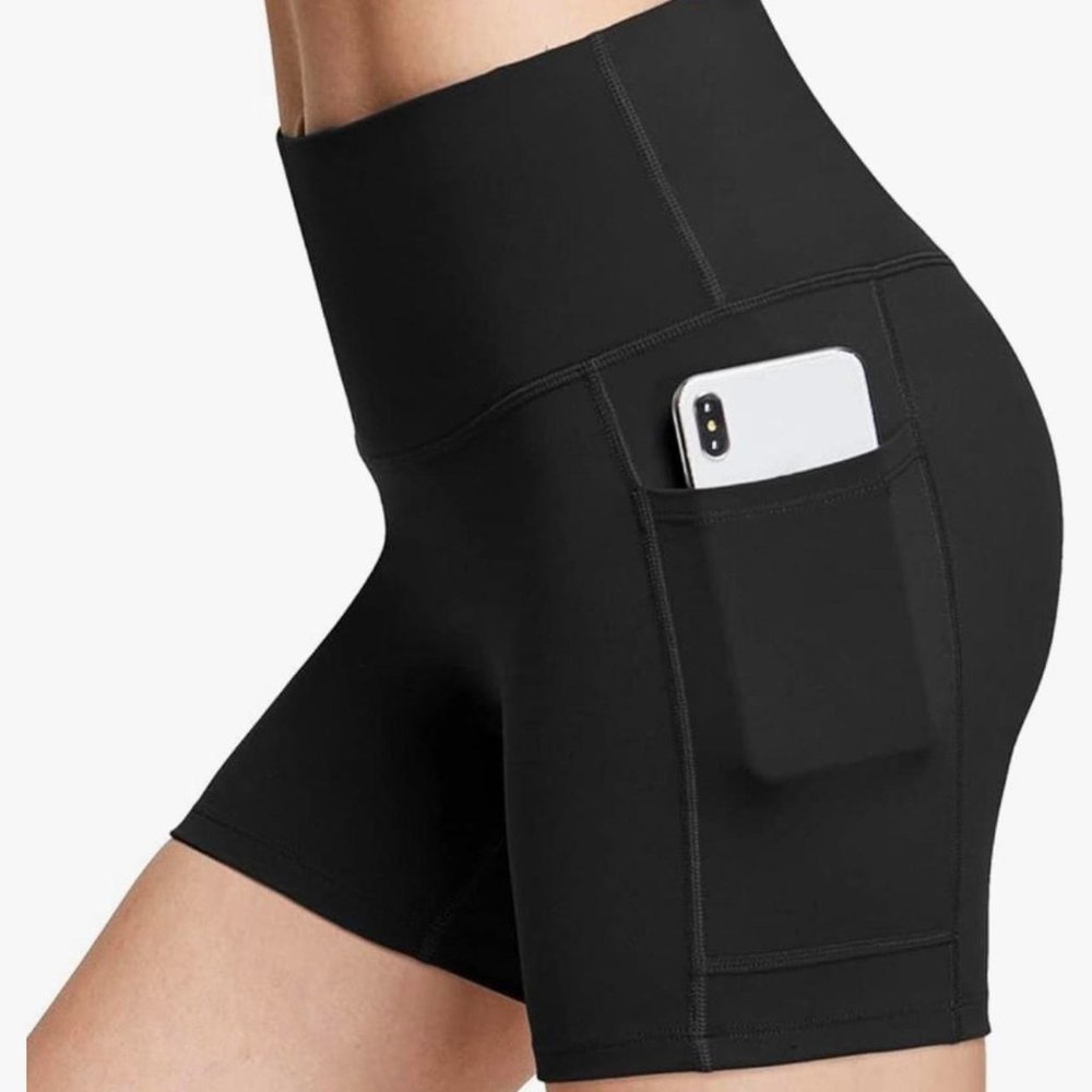 NWT Dyce Active  High Waisted  Shorts with Pockets i